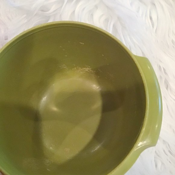 Vintage Tupperware Lidded Bowl - Picture 3 of 4